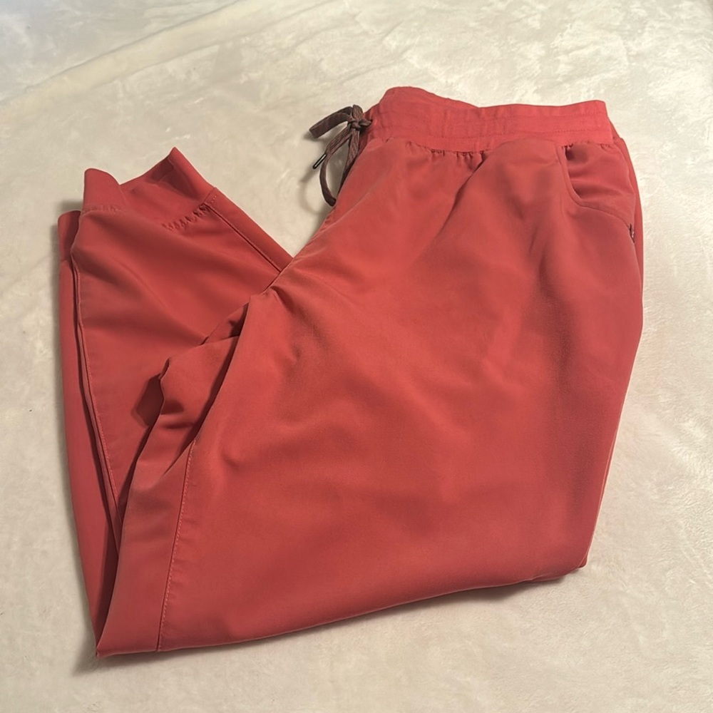 Women’s Jaanuu jogger scrub pants, size 2XL